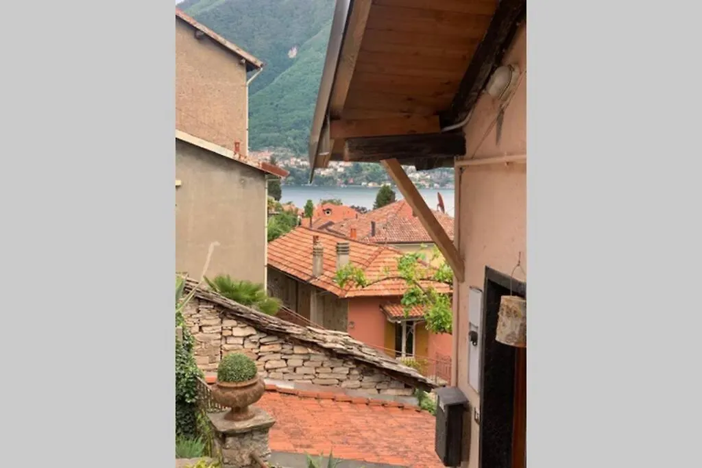 La Lanterna Apartment Carate Urio Italy