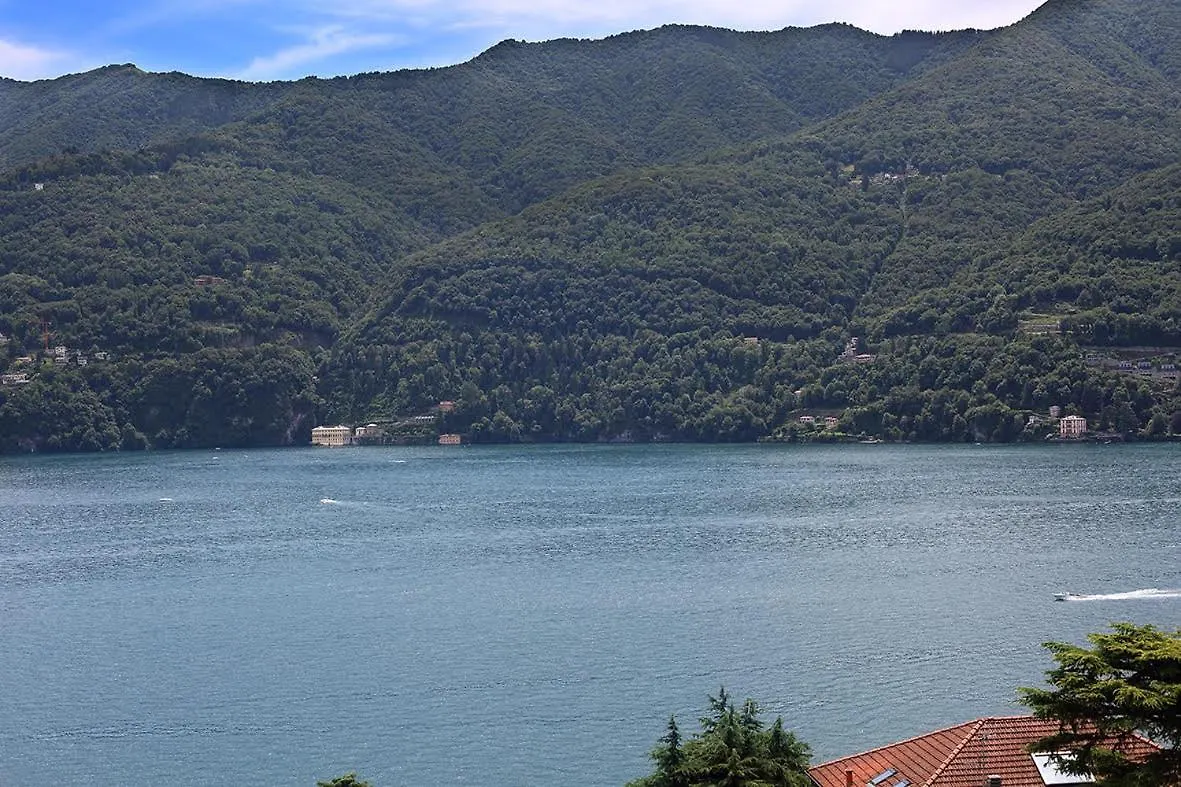 La Lanterna Apartment Carate Urio Italy